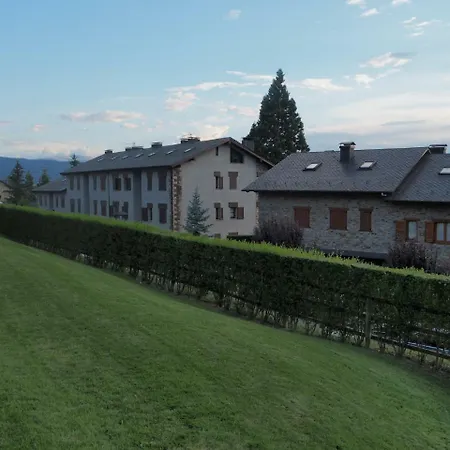 Apartament Carpe Diem En Llivia Buitenkant foto